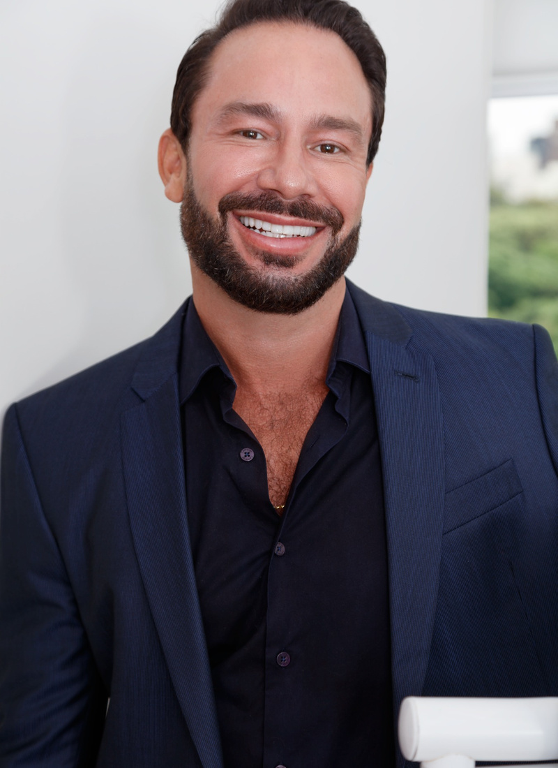 Dr. Marcus Fabricio